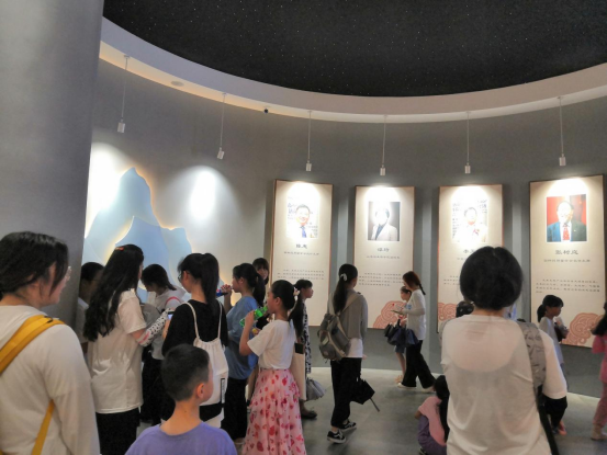 欢迎!浙江师范大学教师教育学院“童心夏梦”实践队带领百位小朋友参观浙江龙泉佳宝生物科技有限公司(图9) 欢迎!浙江师范大学教师教育学院“童心夏梦”实践队带领百位小朋友参观浙江龙泉佳宝生物科技有限公司(图9)