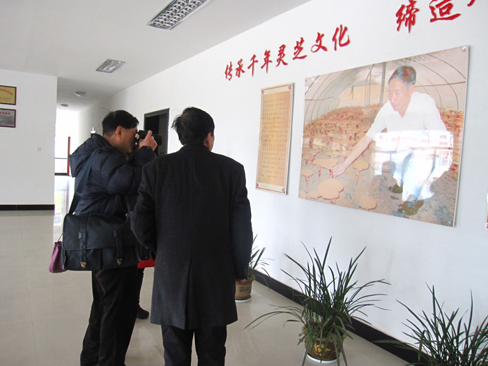 中国特产报记者采访佳宝生物公司(图3)